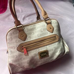 Adorable Juicy couture purse great condition!